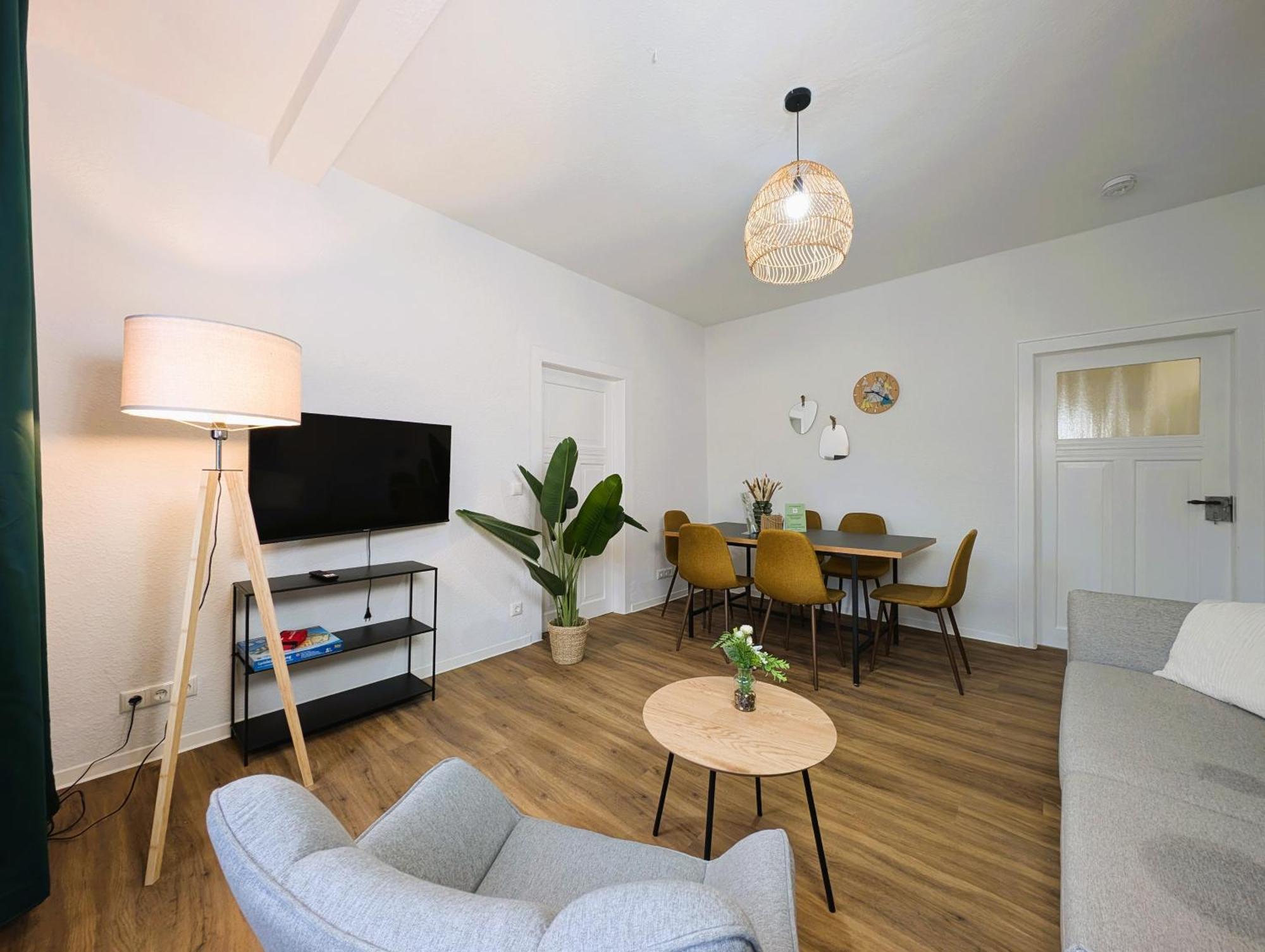 Bohnapartments - Topfmarkt Xxl Suiten - Neu In Top Zentrumslage, Vollausstattung, Wlan, Parkplaetze 伊尔梅瑙 外观 照片