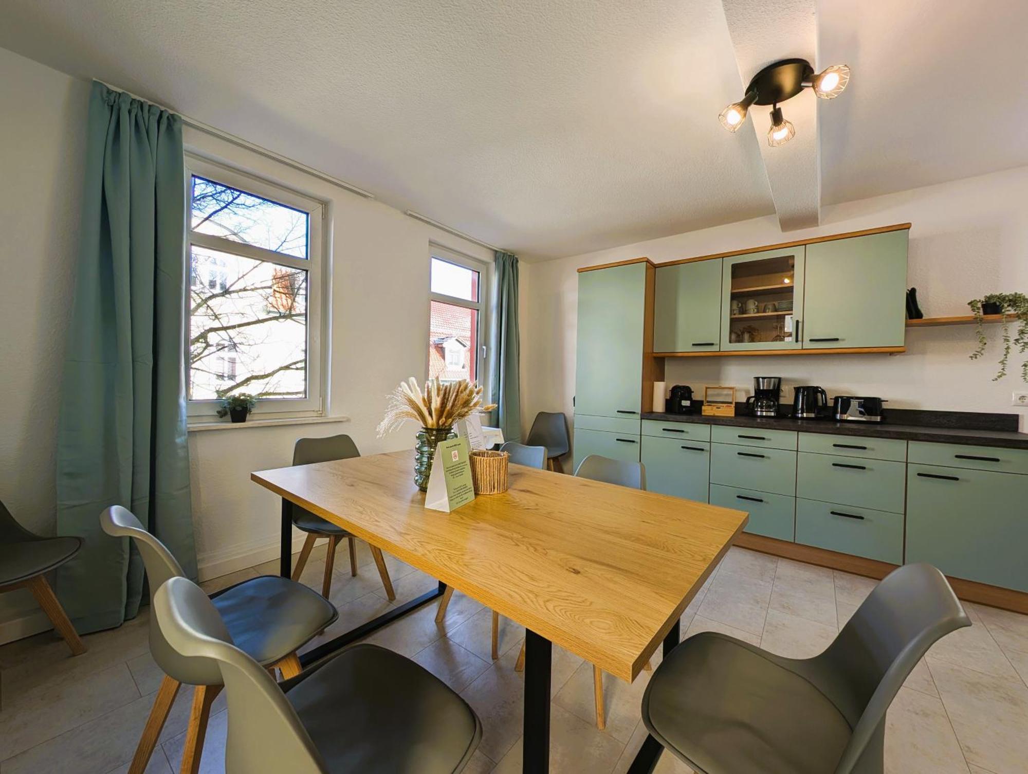 Bohnapartments - Topfmarkt Xxl Suiten - Neu In Top Zentrumslage, Vollausstattung, Wlan, Parkplaetze 伊尔梅瑙 外观 照片