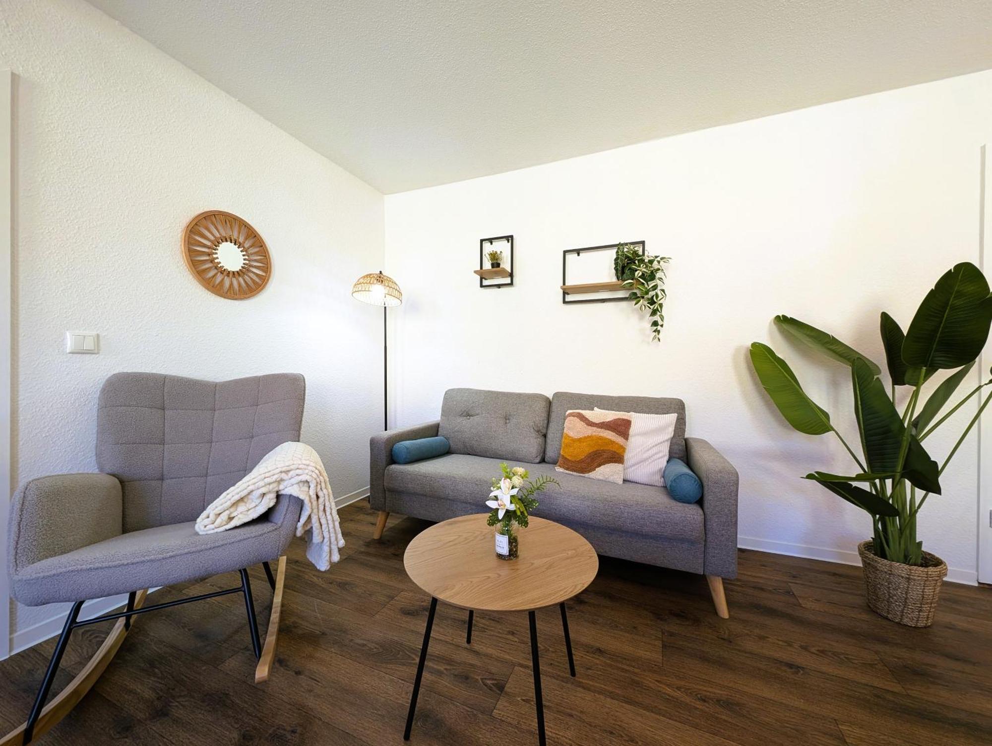 Bohnapartments - Topfmarkt Xxl Suiten - Neu In Top Zentrumslage, Vollausstattung, Wlan, Parkplaetze 伊尔梅瑙 外观 照片